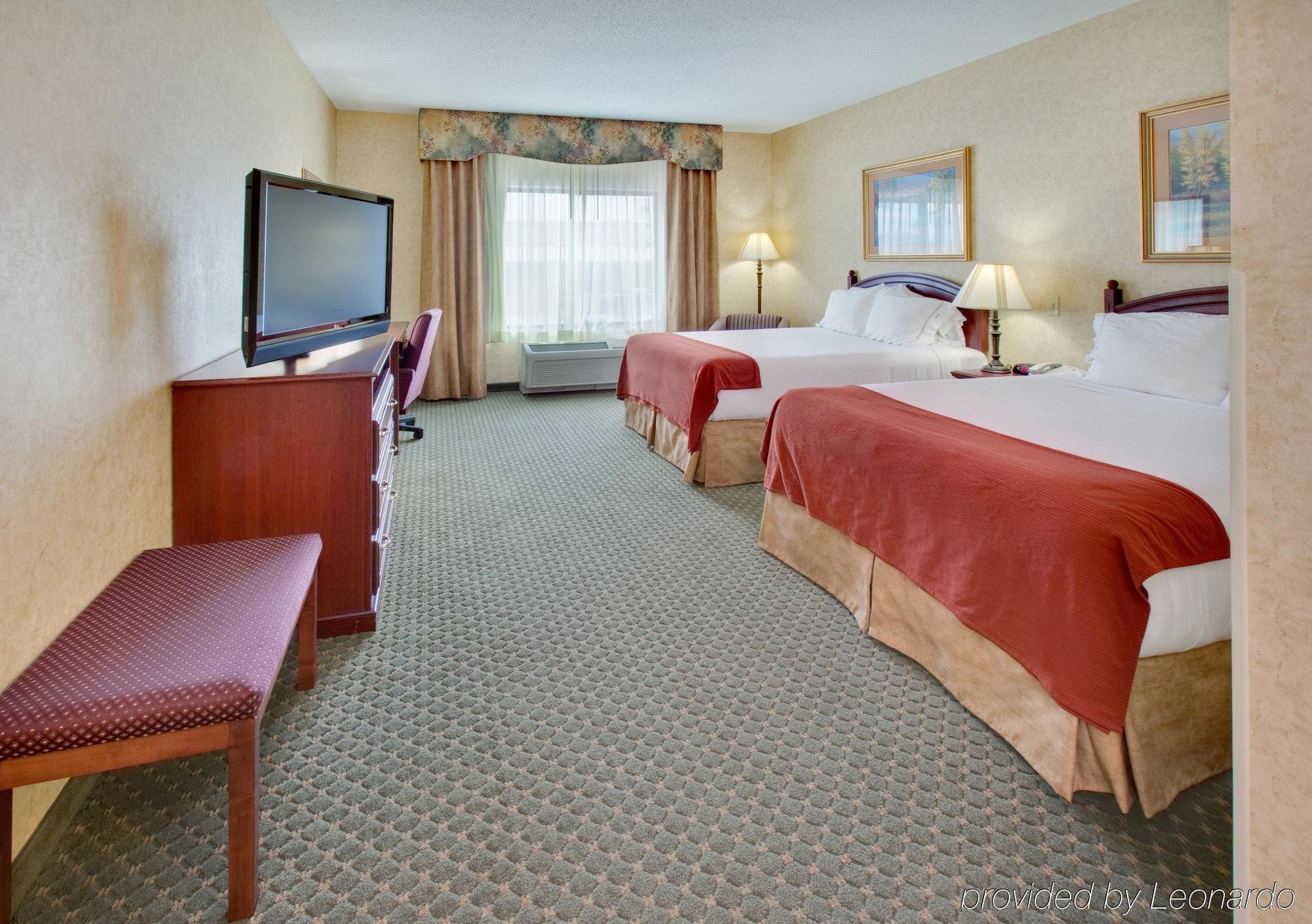 Holiday Inn Express Hotel & Suites Bismarck By Ihg Quarto foto